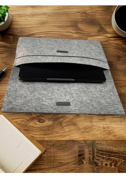 Pina Company Gri Keçe Laptop Kılıfı 15.6 & 16 Inç Macbook ve Gamebook Uyumlu Koruyucu Tablet ve Evrak Çantası